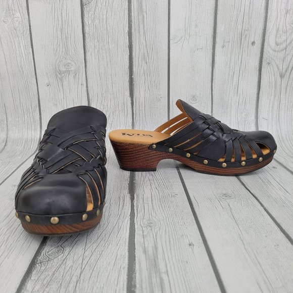 korks by kork ease clogs